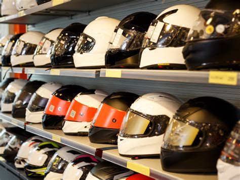 Como Escolher Capacete de Moto Seguro e Durável Confira