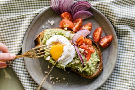 Aprenda Avocado Toast Fashionistando