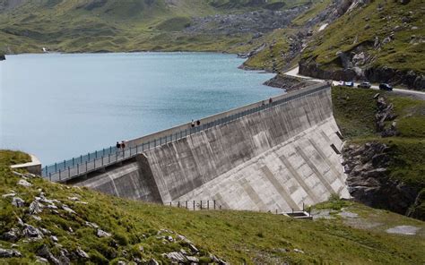 Barrage comment fonctionne une centrale hydroélectrique Web Story