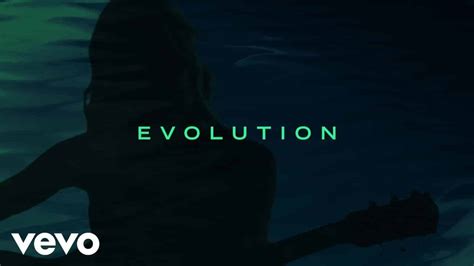 Sheryl Crow unveils atmospheric new album title track 'Evolution' - Entertainment Focus