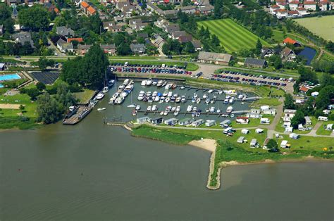 Wilderak Yachtharbor, Camping & Boatyard in AD Schoonhoven, Netherlands ...