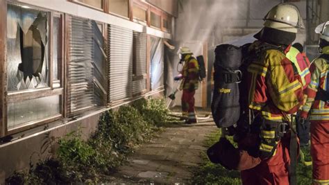 Kirchheim Am Neckar Brand In Fl Chtlingsunterkunft Landkreis Ludwigsburg