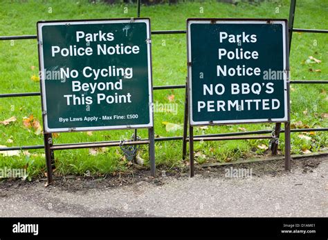 Park Signs Hi Res Stock Photography And Images Alamy