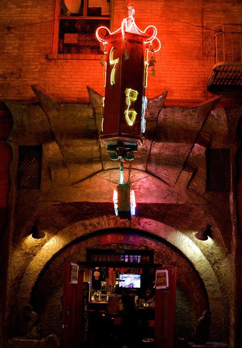 Neon Renaissance: Li Po Lounge Is Latest To Restore Classic Sign With