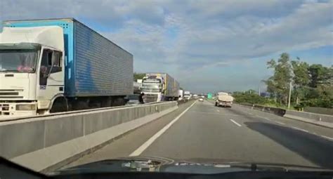 Ap S Quase Um Dia Inteiro De Congestionamento Tr Nsito Normalizado