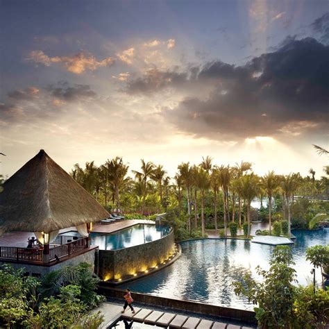 Hotel Pullman Oceanview Sanya Bay Resort & Spa (Sanya, Hainan Island ...