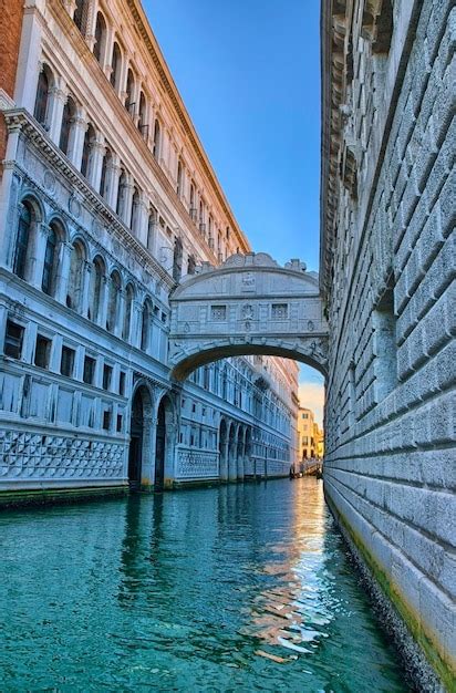 Venecia Puente De Los Suspiros Ponte Dei Sospiri Italia Hdr Foto Premium