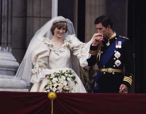 Princess Diana Wedding Photos: Charles & Diana Royal Wedding Pictures on 40th Wedding ...