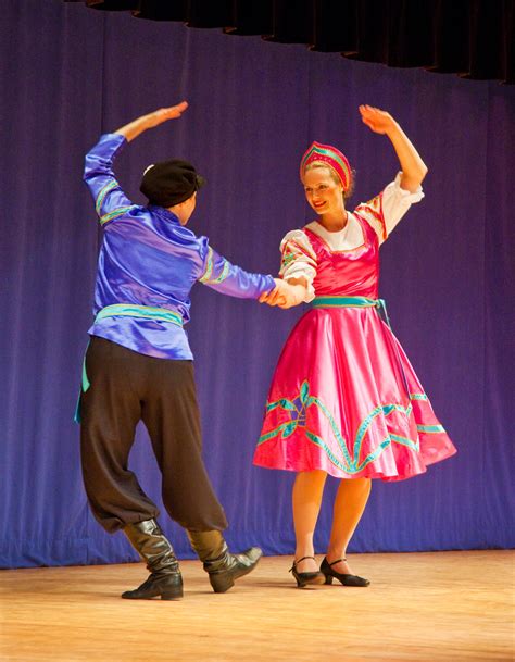 Russian Folk Dance sequence (1 of 6) | (See below for all 6 … | Flickr