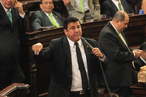 Diputado Estuardo Galdámez Es Denunciado Por Trabajador Del Congreso