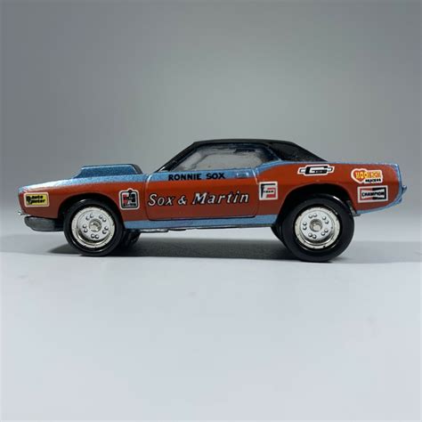 Johnny Lightning 71 1971 Plymouth Barracuda Sox Martin Dragsters USA