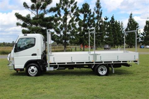 2017 FUSO CANTER 515 WIDE TRADEMATE MANUAL CANTER 515 WIDE