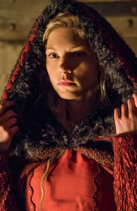 Lagertha Red Riding Hood Vikings Season 4 Episode 16 Tv Fanatic