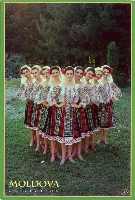 World Come To My Home 0727 Moldova Young Women In Traditional