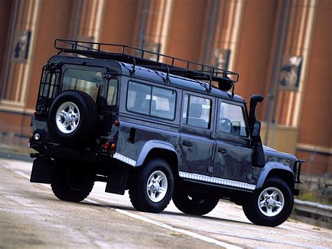 LAND ROVER Defender 110 specs & photos - 1991, 1992, 1993, 1994, 1995 ...
