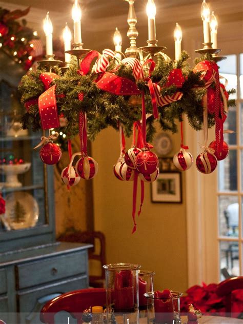 Christmas Chandelier Decor Ideas