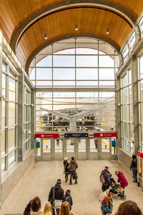 Transit Guide for the EB 17 Avenue SW at 69 Street West LRT Station 4