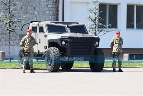 Mup Srpske Predstavio Novo Oklopno Vozilo Vihor