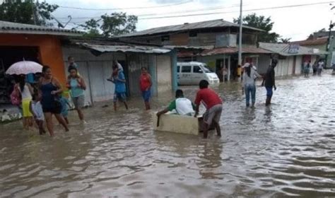 Fuertes Lluvias En Choc Dejan M S De Familias Damnificadas