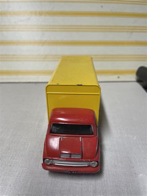 Thames Trader Model Truck Heinz Lorry Scale Corgi Golden