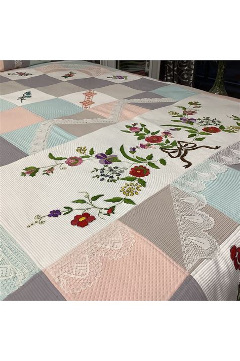 OYA home Patchwork Kaneviçe Ve Dantel Aplikeli Yatak Örtüsü 3 parça