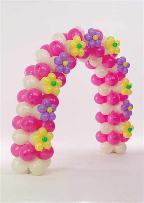 Pretty Balloon Arch with Balloon Flowers | flowerandballooncompany.com