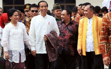 Buku Biografi Joko Widodo