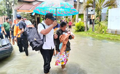 2 758 Rumah Di 10 Desa Kecamatan Menganti Gresik Terendam Luapan Kali