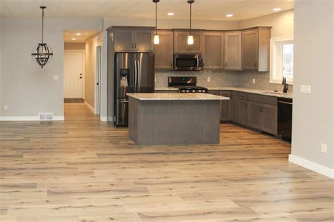 Light Colored Kitchen Floors Things In The Kitchen