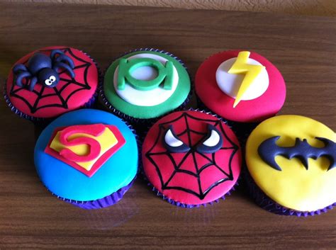 1000+ images about Super hero Decorated Cookies And cake pops on ...