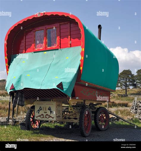 Gypsy Caravan Hi Res Stock Photography And Images Alamy