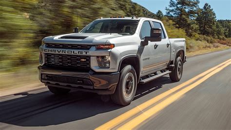 Chevrolet Silverado 2500HD Pros and Cons Review: Good on Paper… - Motor Trend