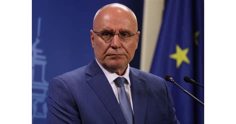 БНБ ще напише правила за заемите, ако банките не укротят кредитирането