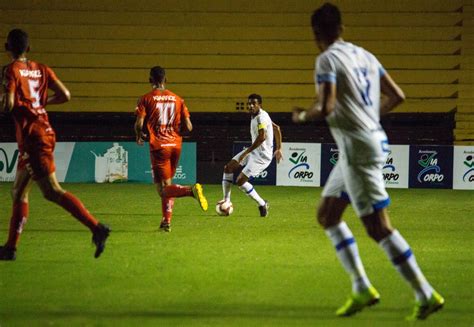 Avaí tem maior sequência de jogos sem sofrer gols na história avaí ge