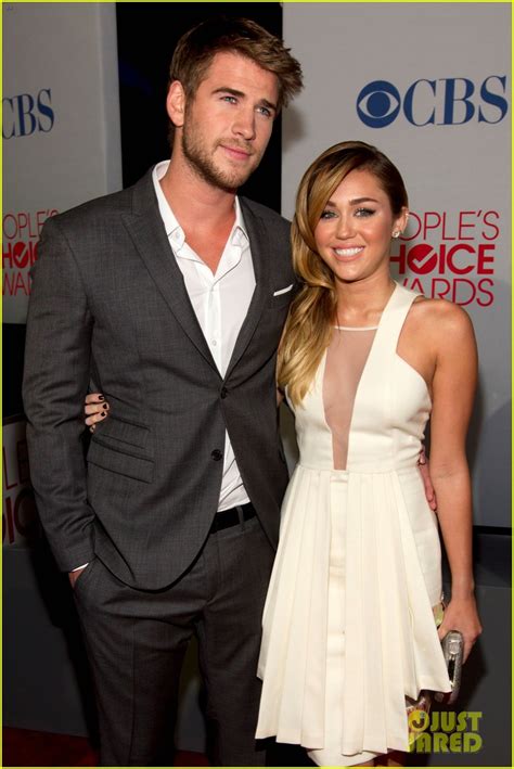 Analyzing Miley Cyrus Slide Away Lyrics About Liam Hemsworth Photo