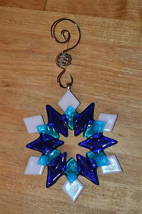 The Outlaw Gardener: Fused Glass Snowflakes (Again)