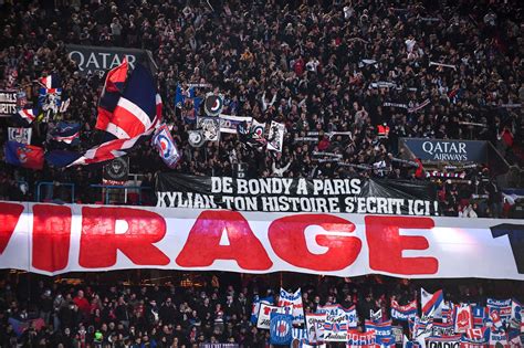 Le PSG dans loeil du cyclone La LFP sort du silence après les chants