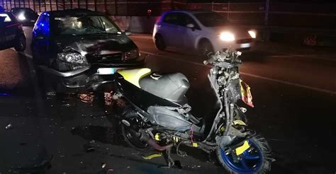 Incidente Stradale Lungo La Statale 115 Tre Feriti Uno Gravissimo