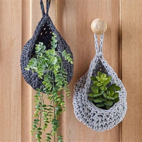 Free Hanging Plant Crochet Pattern