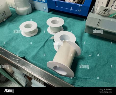 Medical equipment in hospital emergency room Stock Photo - Alamy