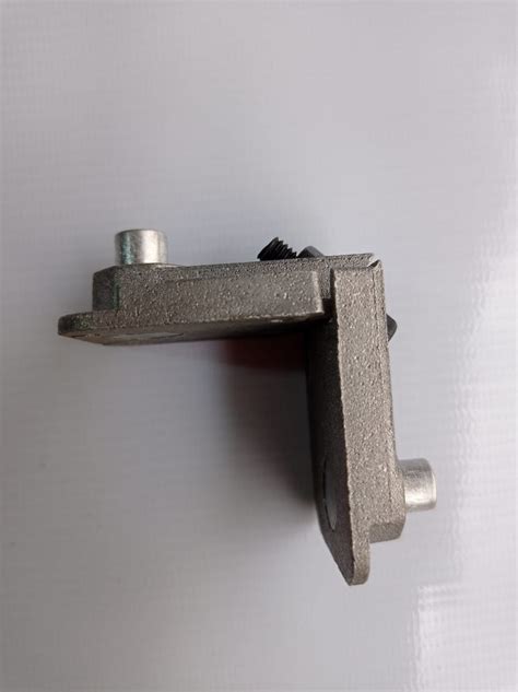 Aluminium Silver Corner Cleat Die Casting At Rs 21piece In Rajkot Id