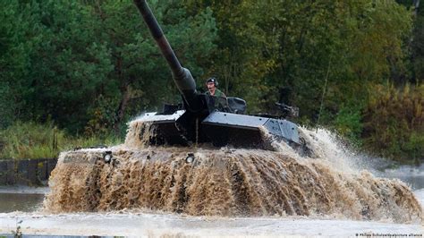 Setelah Ditekan Akhirnya Jerman Sepakat Kirim Tank Leopard Ke