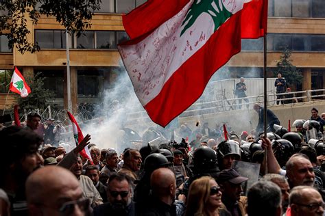 Lebanon Protesters Try To Storm Government Headquarters In Beirut