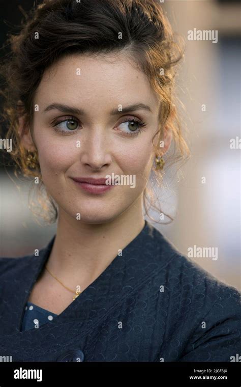 Charlotte Le Bon 2014 Banque De Photographies Et Dimages à Haute