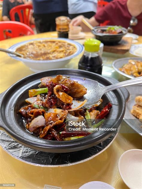 Clay Pot Pork Belly Stock Photo - Download Image Now - Asia, Banquet, Bowl - iStock