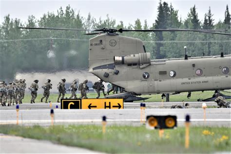 DVIDS - Images - 11th Airborne Division conducts air assault demonstration at Fort Wainwright ...