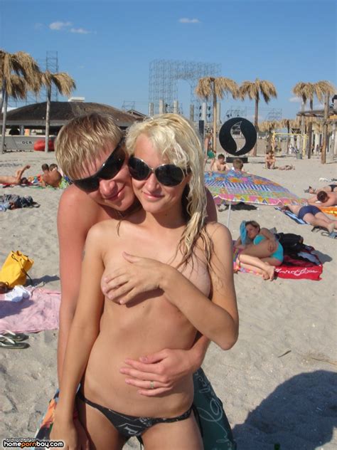 Shy Girls Nude On The Beach Mobile Homemade Porn Sharing