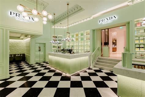 Prada Caff La Nueva Apertura De Prada En Londres Que Invita A Una