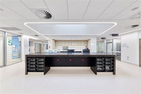 The Bays Hospital – ICU - LPA Lighting & Energy Solutions