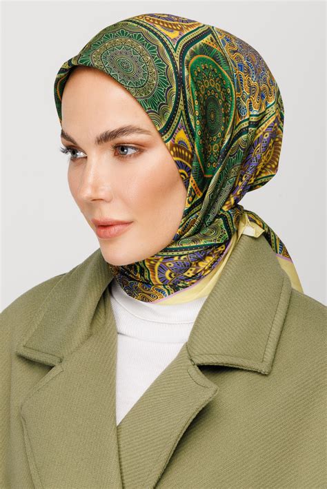 Sarı Etnik Desen Dijital Soft Eşarp Mooncorn